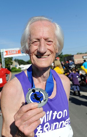 81歲半馬世界記錄