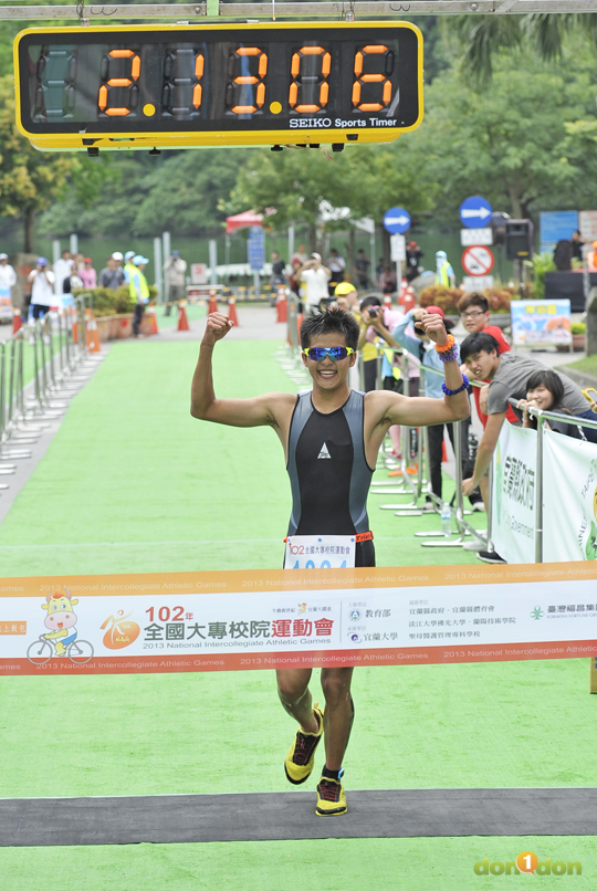 102全國大專校院運動會鐵人三項賽,為校譽而戰