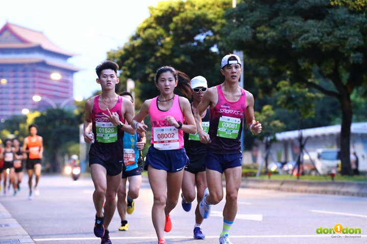 陳雅芬以01:27:23的成績拿下半馬女子組第四。