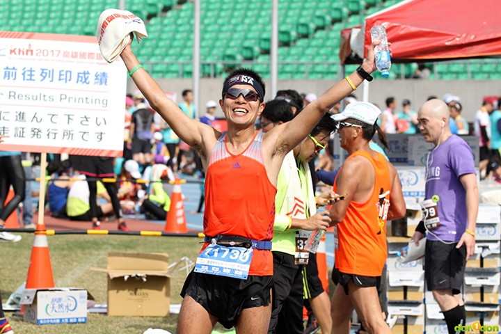 挑戰另類馬拉松接力賽的林岳岡,今年也要跑出更好的成績