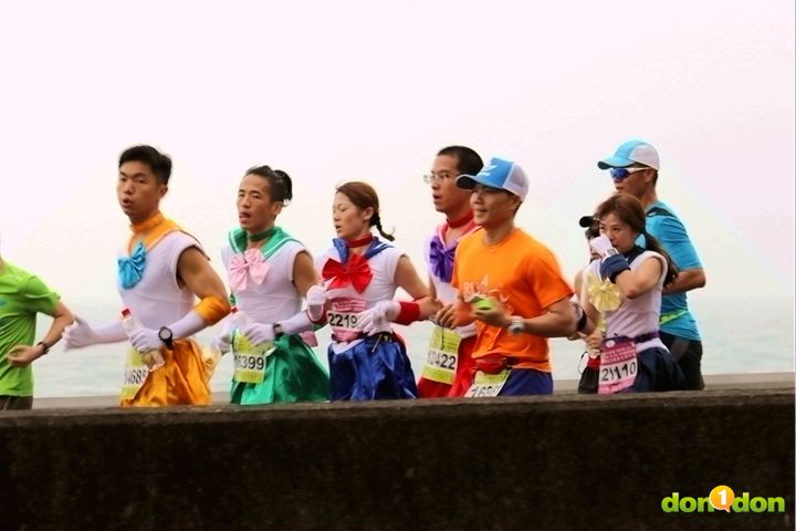 去程路線都是逆風,所以掌握住能跟集團或是鄰近跑友跟跑都好