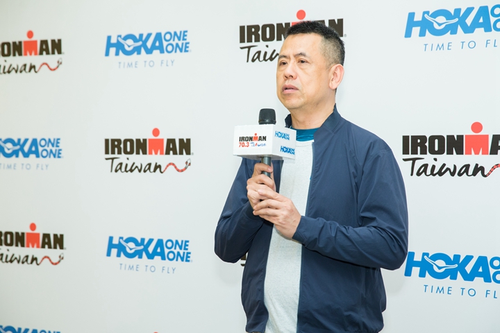 星裕國際王立人總經理表示:「HOKA ONE ONE是全球成長最快速的跑鞋品牌....。」 照片來源:台灣鐵人三項公司