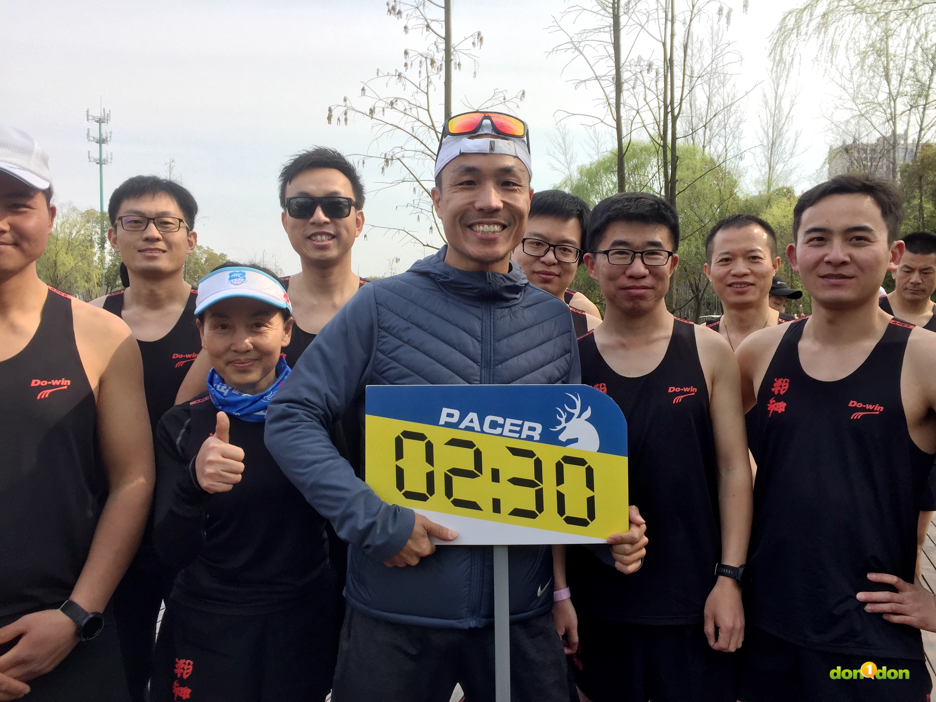 被Pacer簇擁的李智群,在昆山馬拉松首次達到sub240