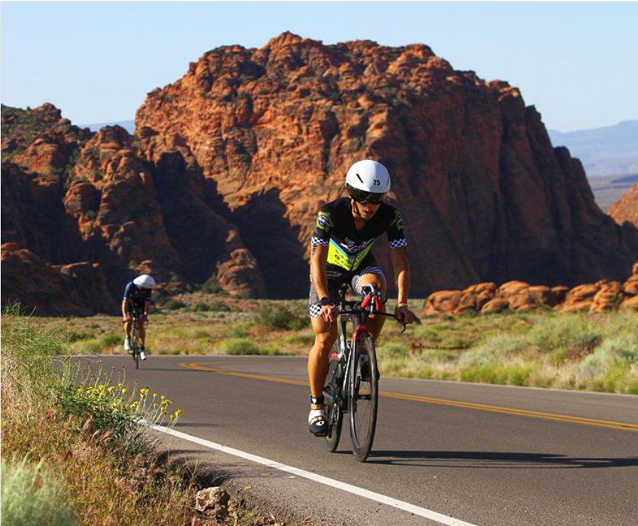 蕭昱出戰IRONMAN 70.3 St.Geroge Utah北美錦標賽,單車成績:單車2小時12分。