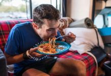 進食與活動 科學家找到了耐力運動極限