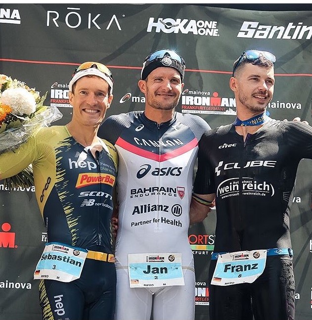 由左至右分別為Sebastian Kienle、Jan Frodeno 以及 Franz Loeschke,三位皆是德國地主選手。