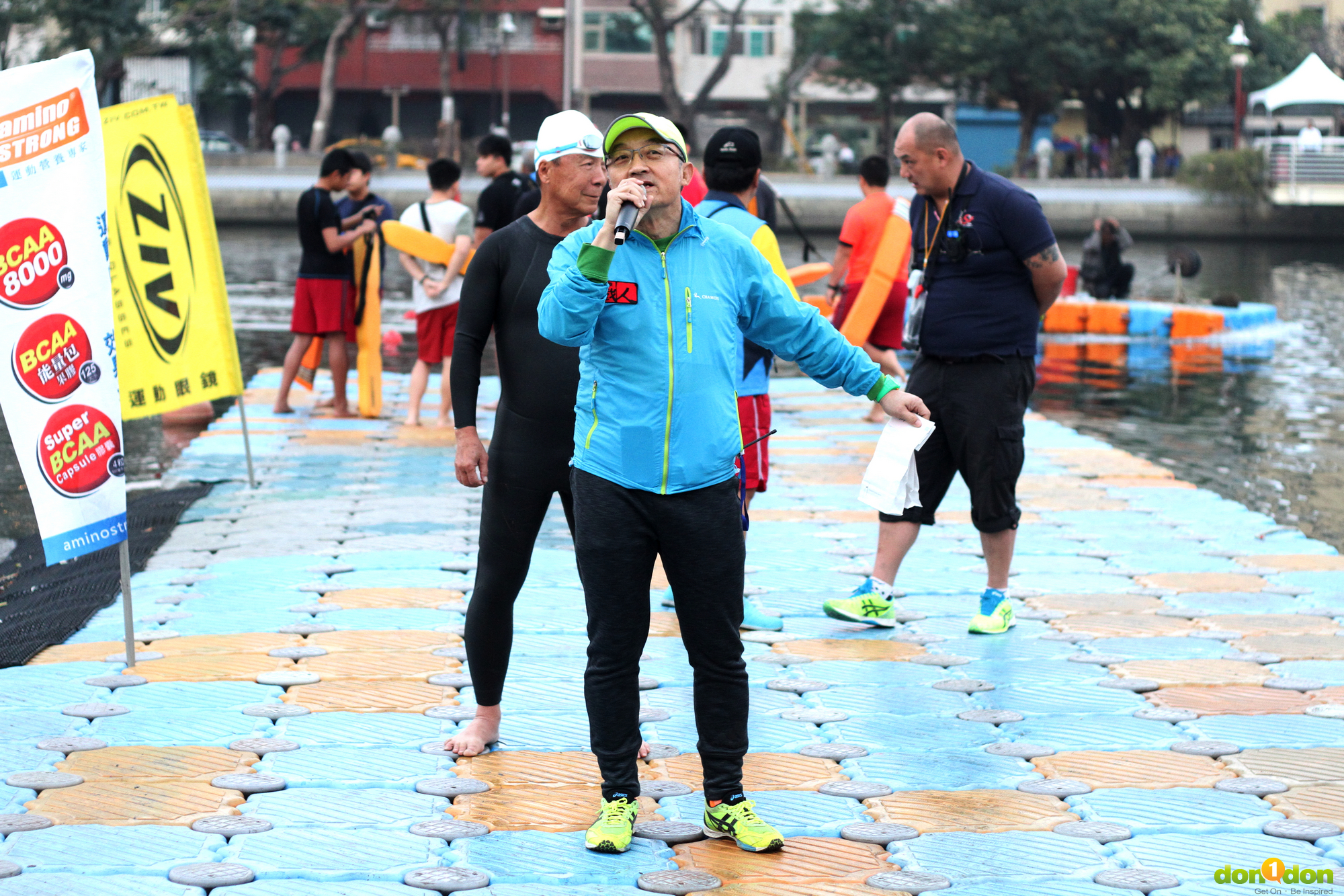 孟大哥總是在賽前跟選手宣導賽道安全,平安完賽才是最重要的。