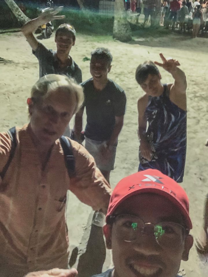 左一就是前IM世界冠軍Scott,原諒阿耕手抖。