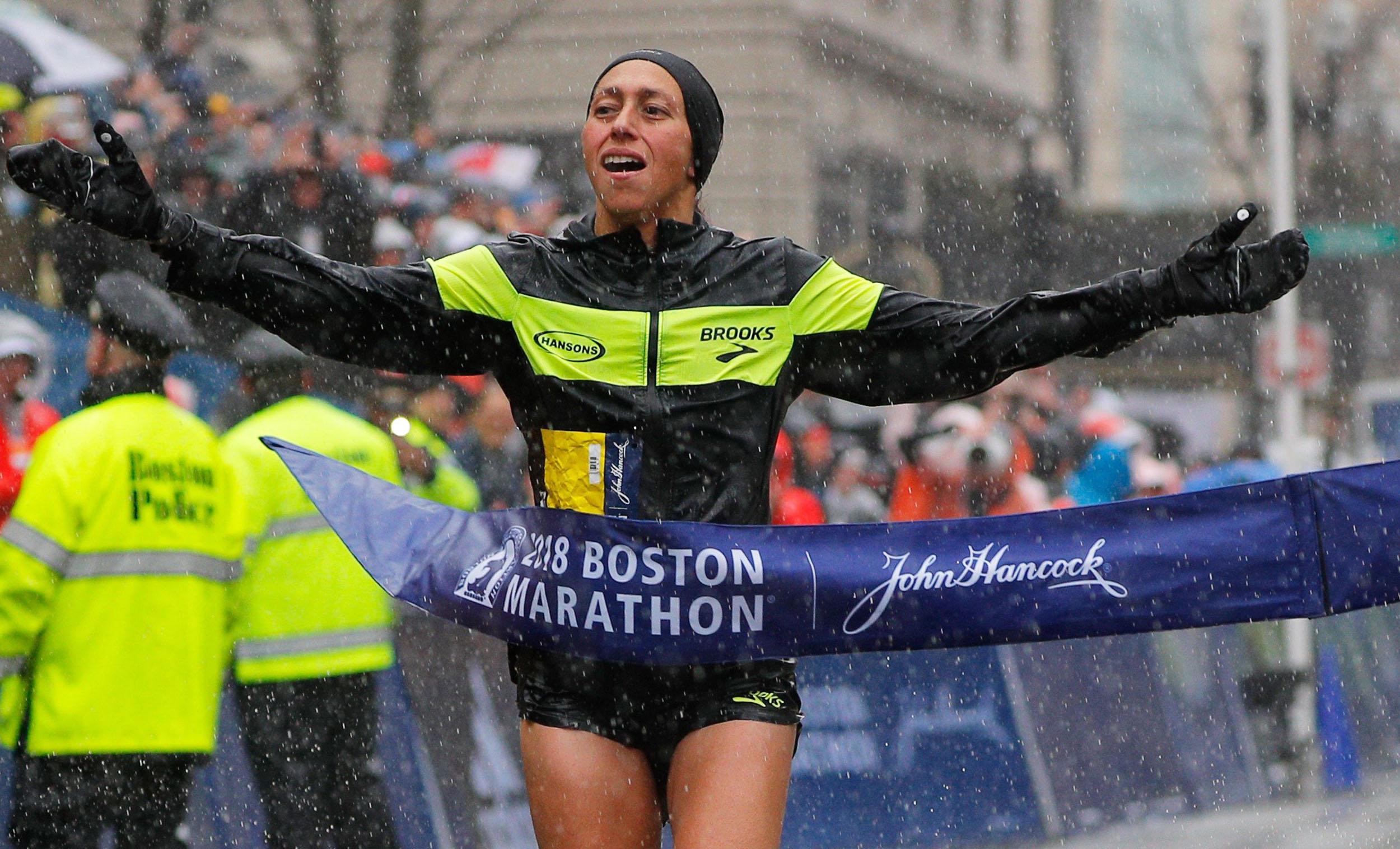 Desiree Linden 於 2018年波士頓馬拉松(圖片來源:NBC News)