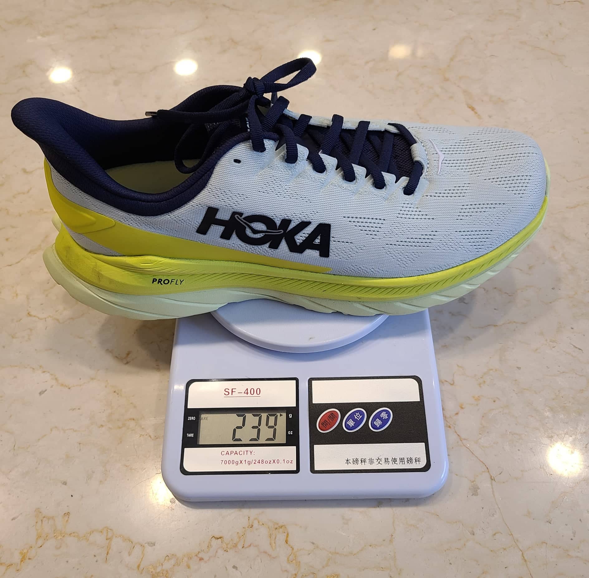 Mach 4 US10.5重量只有239g,以訓練鞋來說非常出色(圖片來源/謝佳晉)
