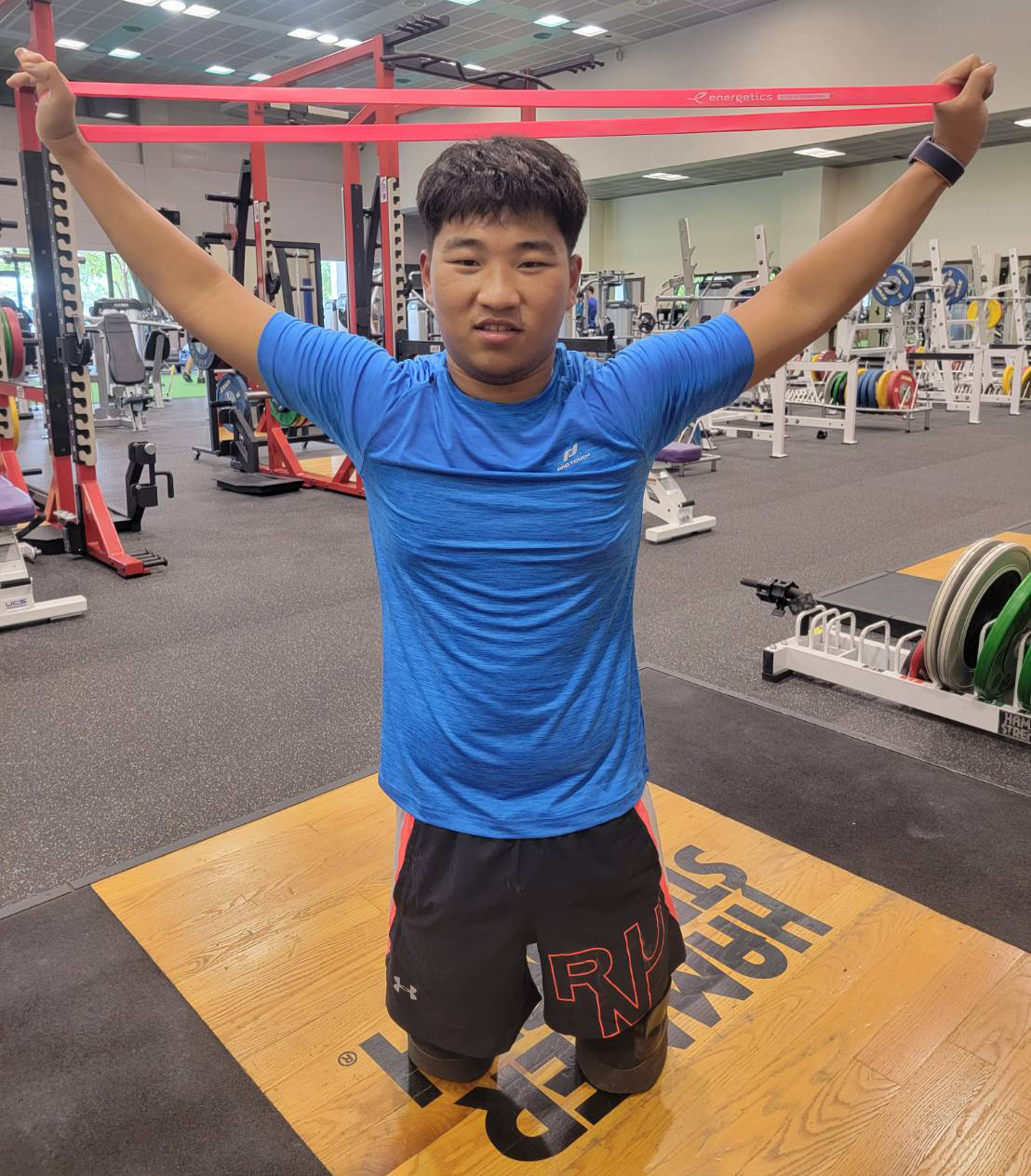 陳亮達目前在左營國訓中心積極備戰。除了游泳,也積極透過各項肌力訓練加強體能。