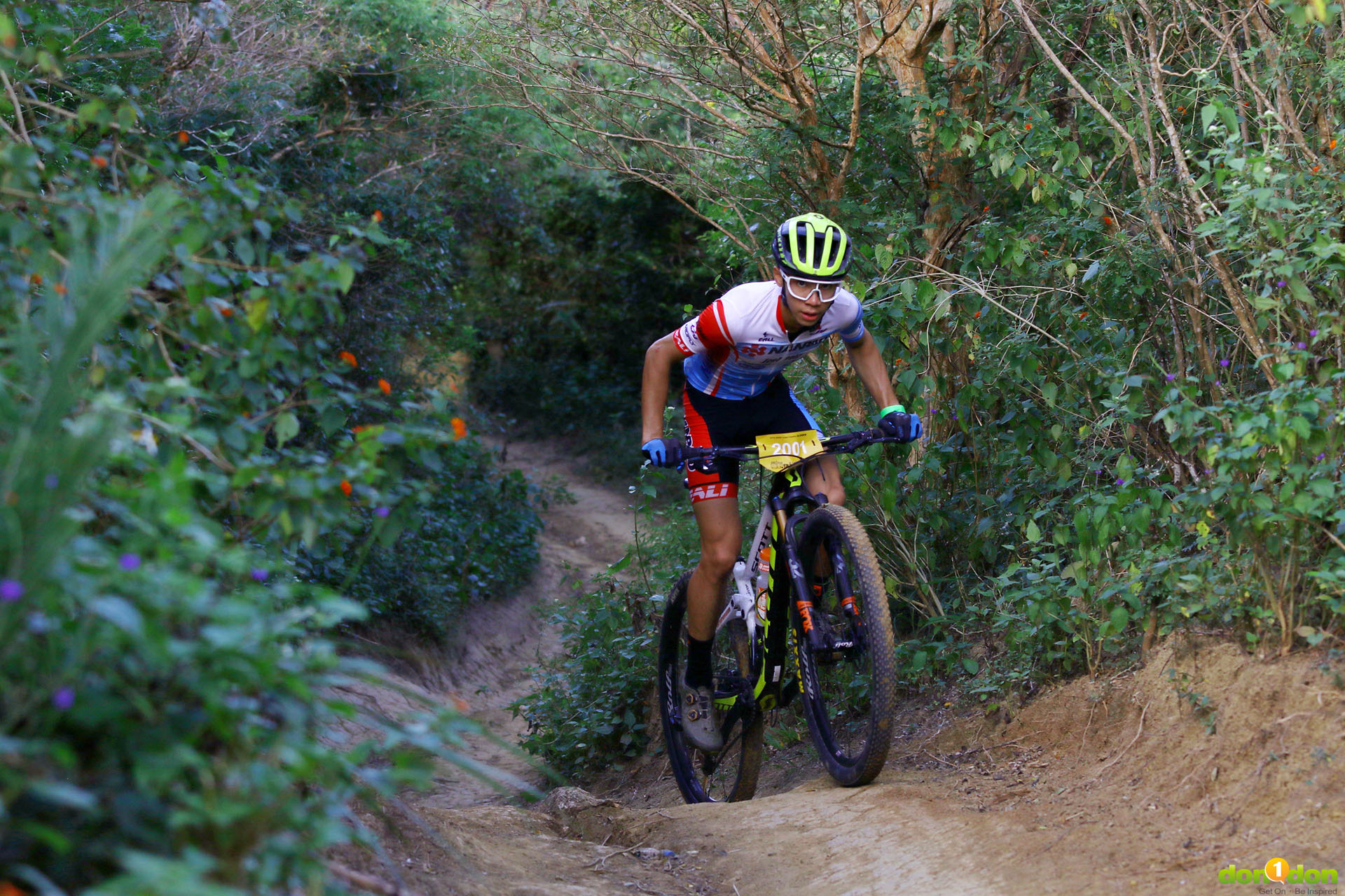 Cross Country 越野登山車賽事,又稱為 XC 越野登山車