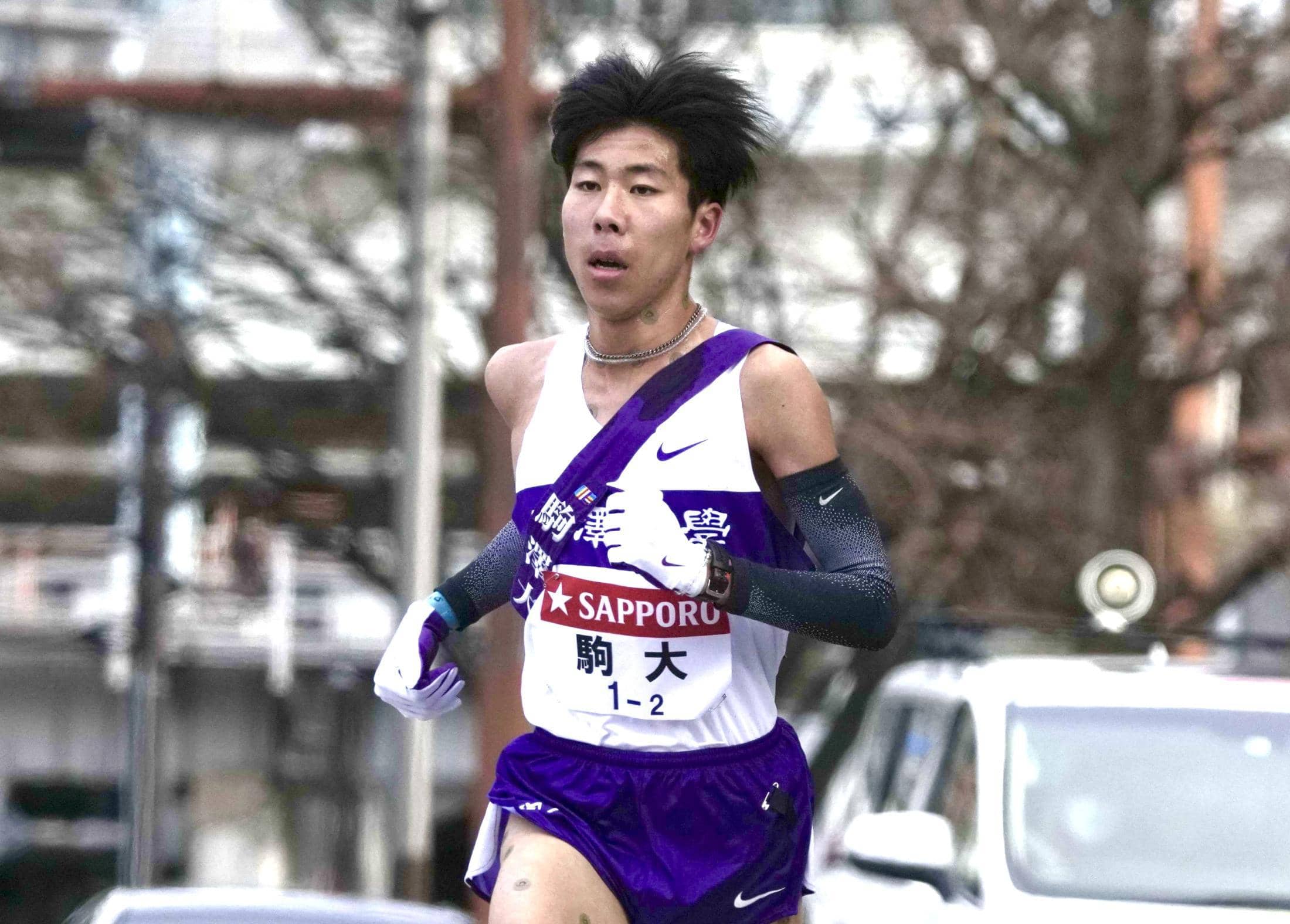 駒澤大的王牌 田澤廉 1 小時 06 分 13 秒獲得區間賞首先交接!這是第 2 區歷代第 4 快的好成績。圖片來源