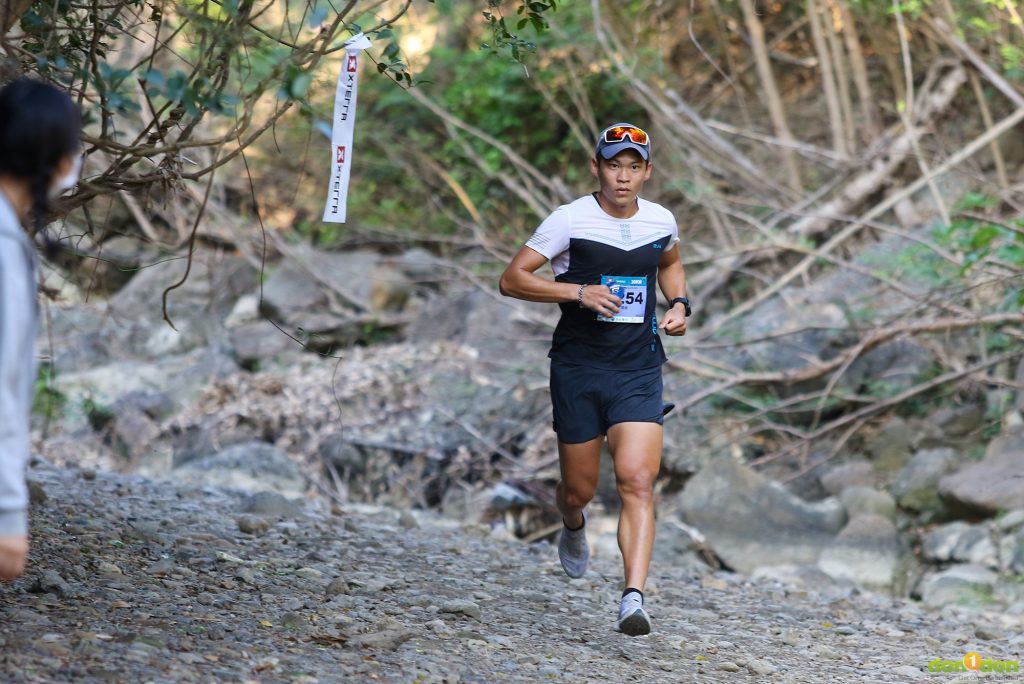 周青繼 2018 在 21K、2019 在 26K,2021 在 42K 稱王後的第四冠
