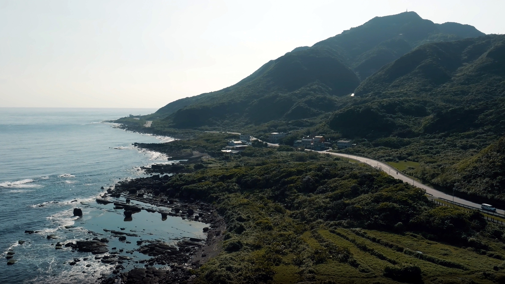 LAVA | Xtrail Road to Off-Road 鐵人三項賽,選定 6 月 19 日在東北角超人氣的貢寮福隆舉辦。