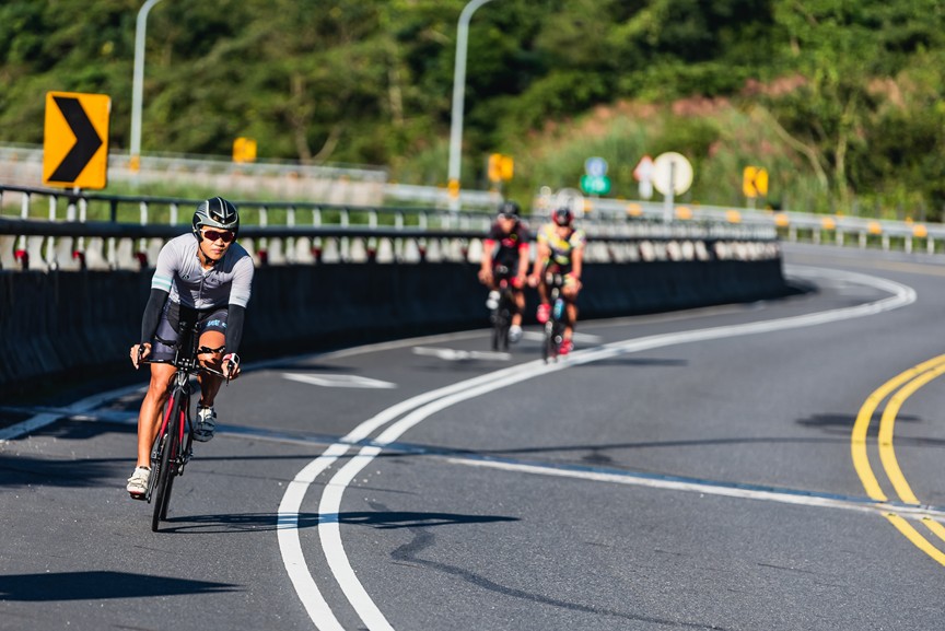 海泳、公路車、越野跑,從公路到越野,用循序漸進的方式,展開輕冒險之旅。