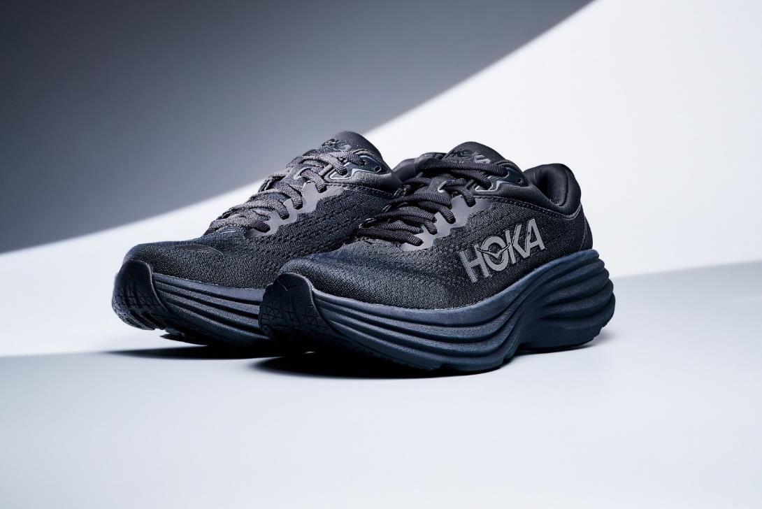 ▲圖說、HOKA推出全新Bondi 8時尚黑耀版