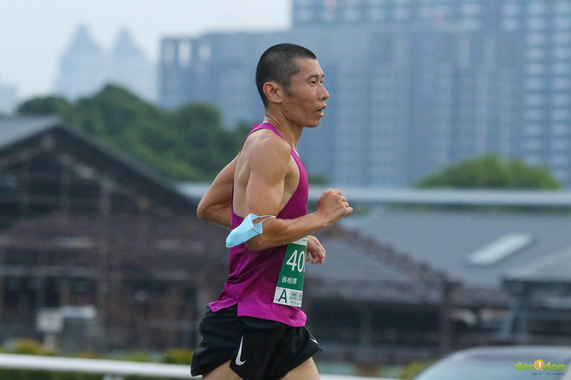 翁相澤距離PB僅差一秒,名列 2022 高雄馬總排第五名