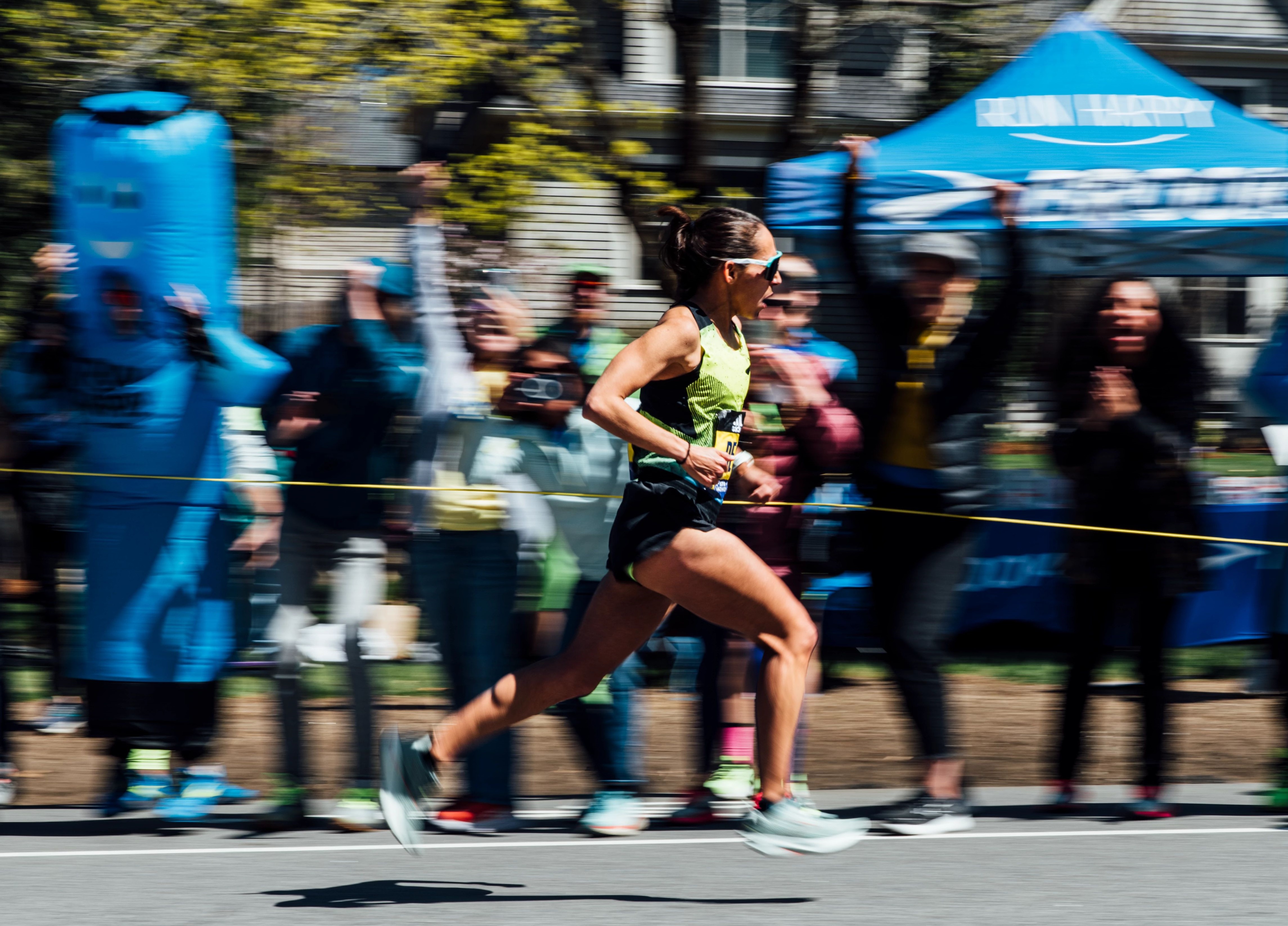 2022年經過位於Wellesley的BROOKS 波馬加油團的Desiree Linden,今年她將再度出賽,向冠軍邁步
