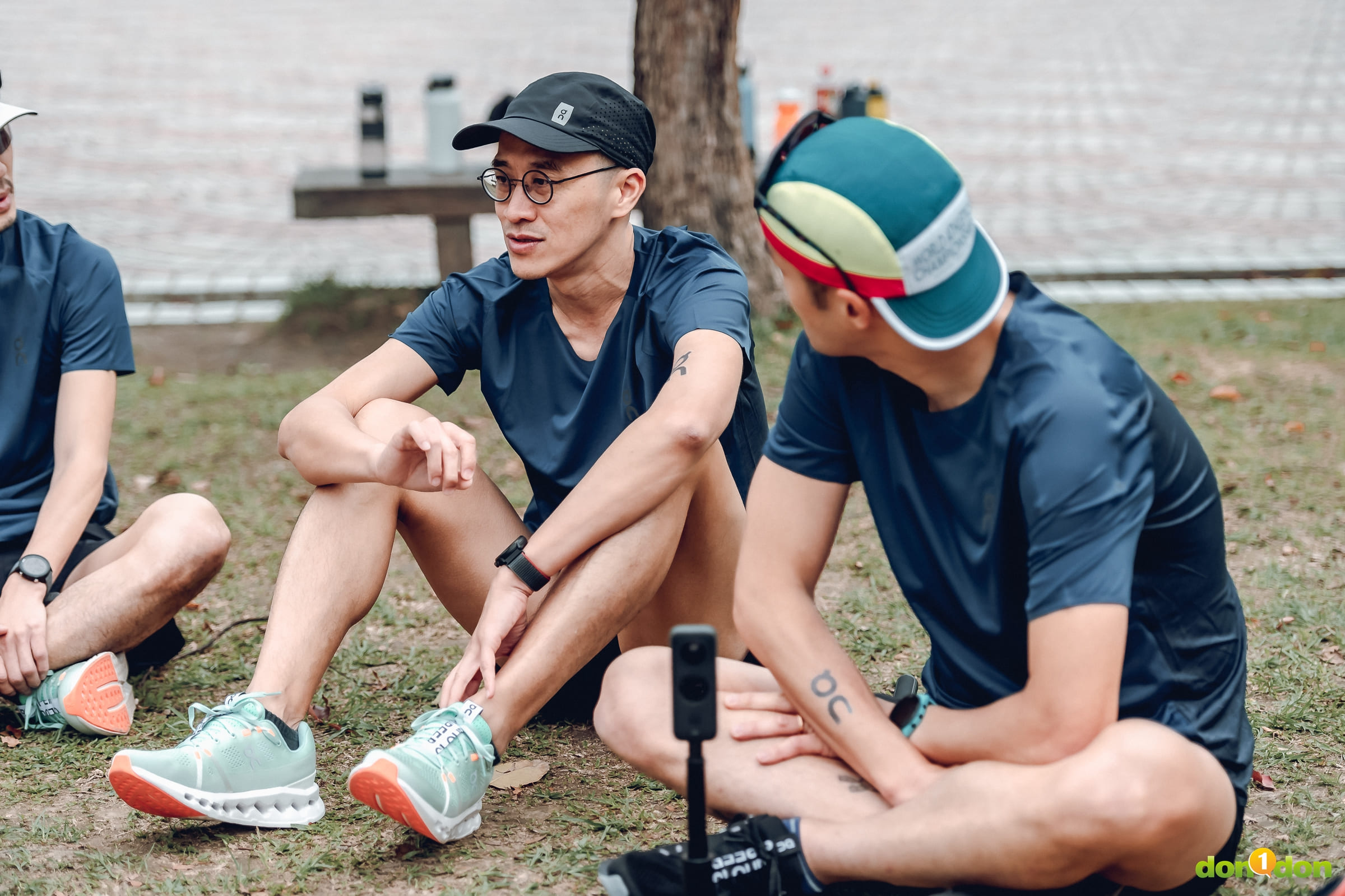 勘履的 Sam 對於 CloudTec Phase ™ 雲端緩衝科技中底感到相當驚艷