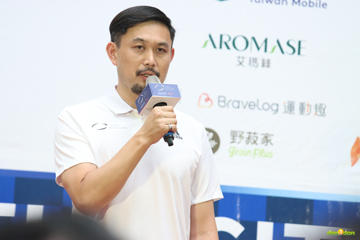 王泓翔局長表示,除了臺北馬拉松,也歡迎攜家帶眷一起來早餐跑