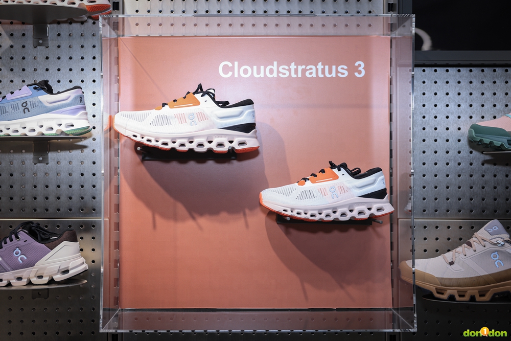 八月於台灣新上市的 On Cloudstratus 3 照片來源:On Running Taiwan