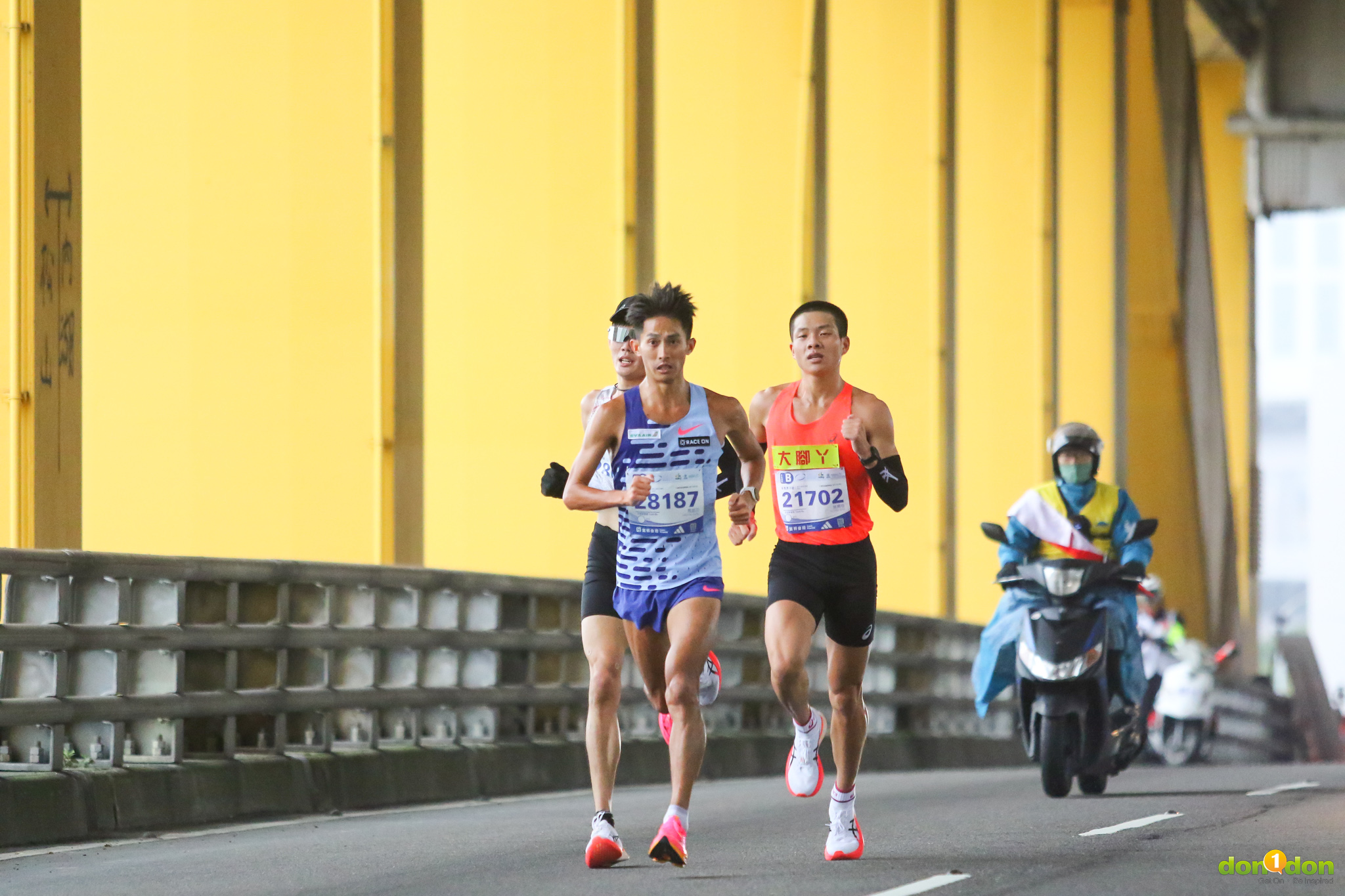 半程馬拉松男子領先集團。攝影:趴趴牛