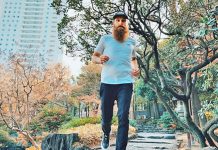 環球挑戰創金氏世界紀錄 一年完成 242 場馬拉松距離