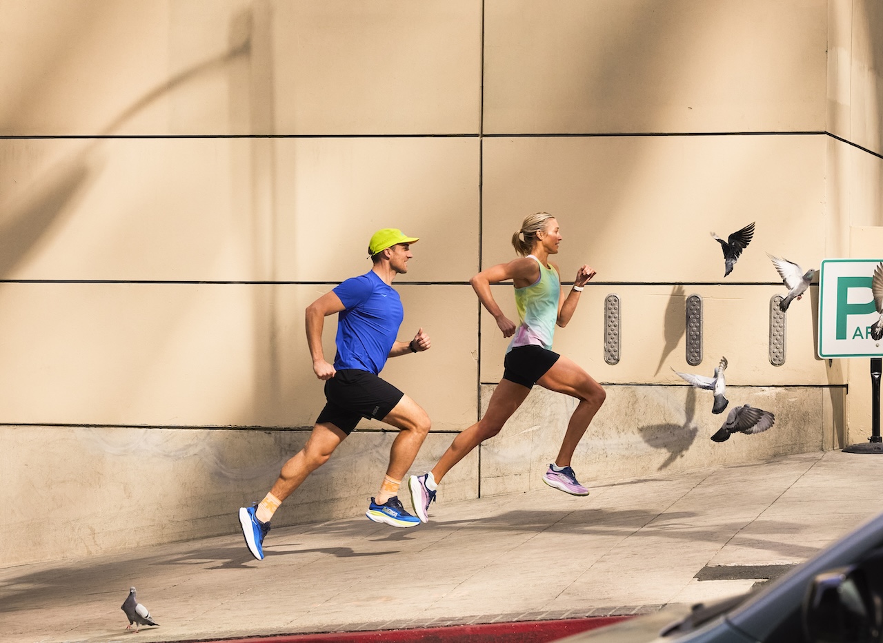 HOKA Skyflow極致舒適回彈 流暢自如維持滿滿續航力