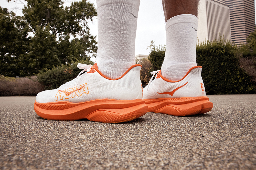 HOKA Mach 6 專為競速好手打造，SCF超臨界泡棉中底科技腳感超彈力