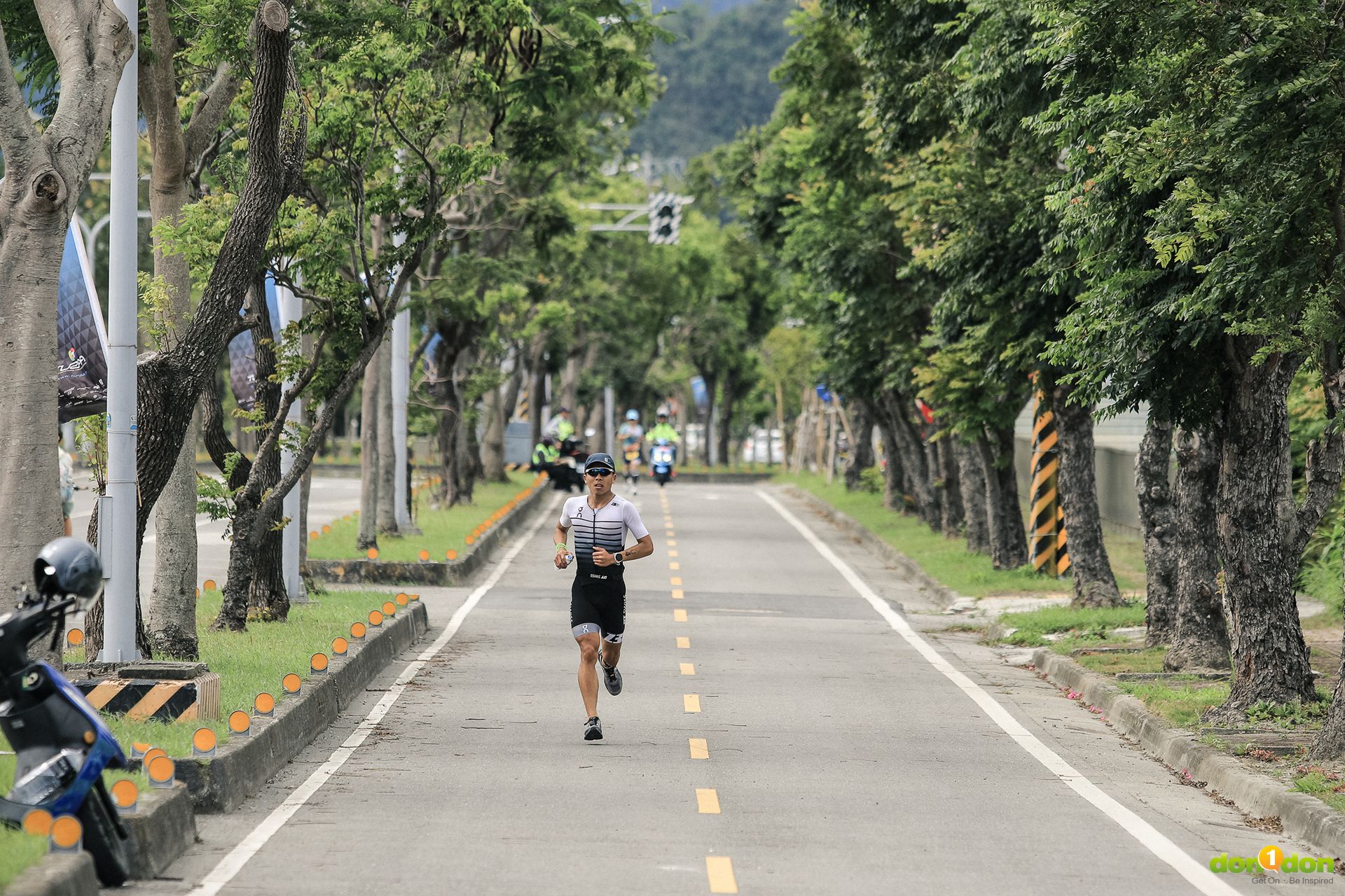 楊博智在撞牆後仍堅持繼續跑下去