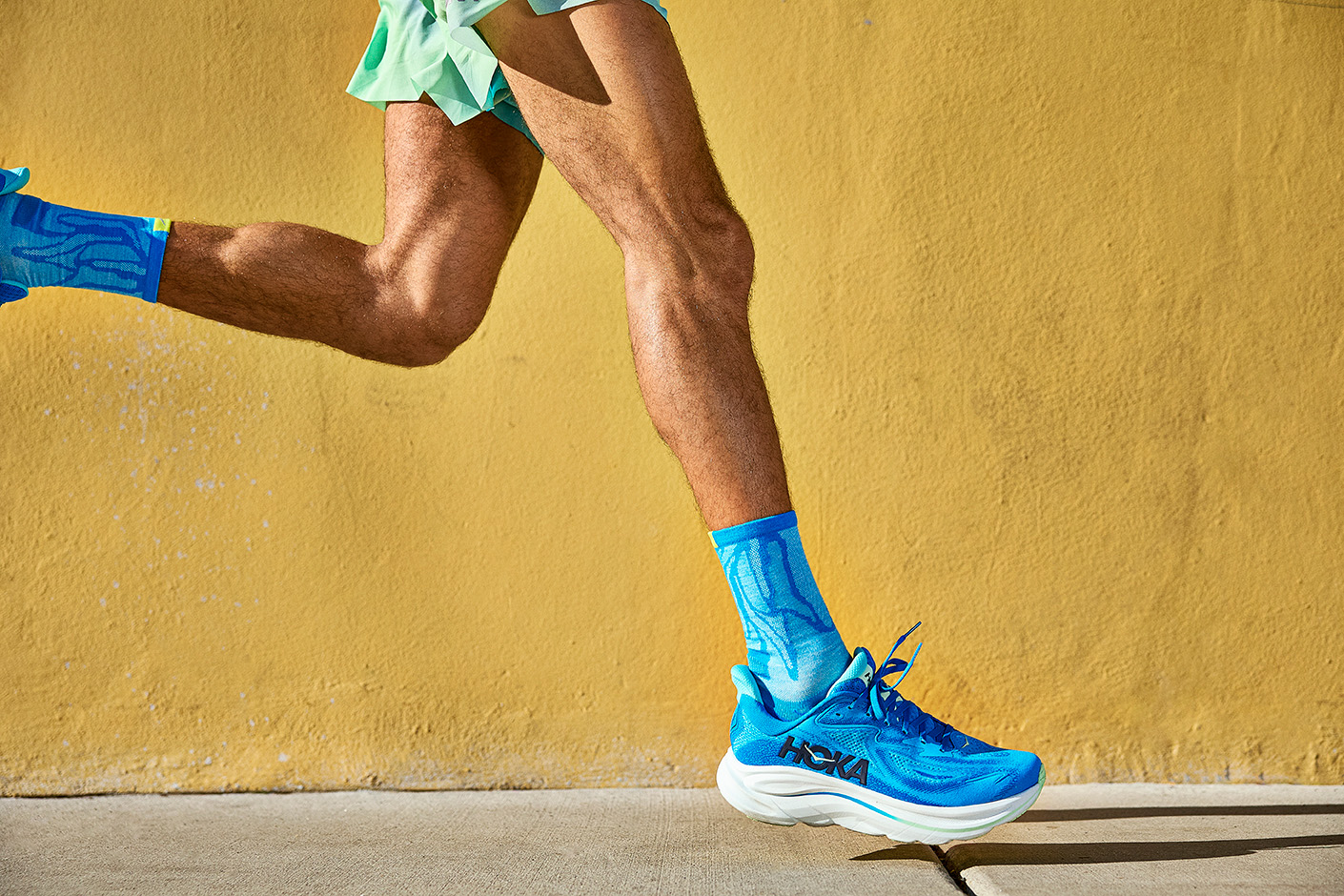 HOKA Clifton 10 全新升級鞋底結構，助跑者們感受輕盈滑順的暢跑體驗